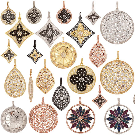 Luxury Classics Clover Flower Zircon Focal Charm PendantCreative 18K Gold Plated Jewelry Findings Accessories Supplies M50