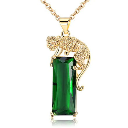 RisingMoon Romantic Gold Chain Crystal Necklace Leopard Emerald Pendant Necklace for Valentines Day Gift