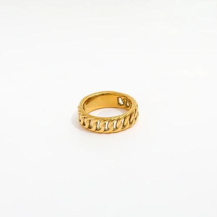 Fenny 18K Gold Plated Wholesale Tarnish Free Simple Hollow Weave Stainless Steel Finger Ring Designer for Women