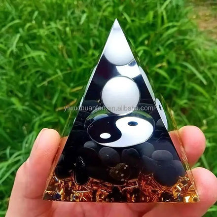 Crystal Stone Eight Diagrams Pyramid Crystal Healing Energy Cross Pyramid Crystal Ball Natural Gemstone Pyramid Home Decoration