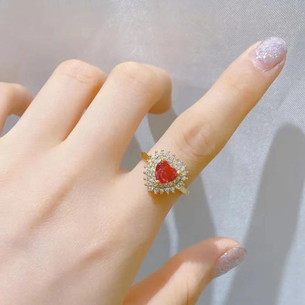 2025 Crystal Fashionable Luxurious Retro Design Ring love Senior Sense Ring Opening