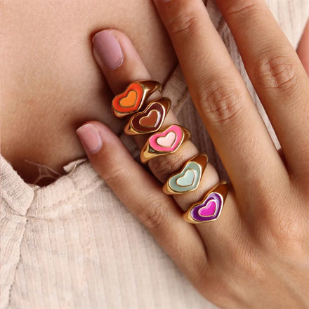 Hot Selling Hand Brass Jewelry Peach Heart Shaped Painting Oil Ring 18K Gold Plated Brass Classic Love Finger Ring for Women