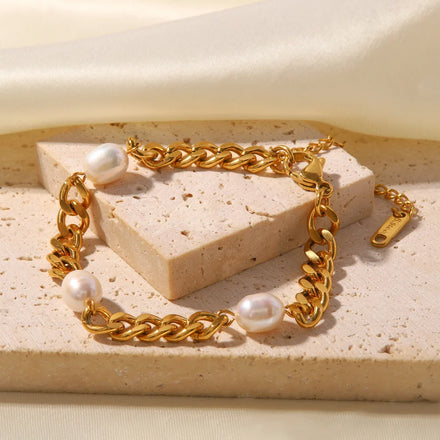 2023 New Fashion 6mm Stainless Steel Cuban Chain Bracelet Gold Plated Pearl Bracelet for Women and Girls