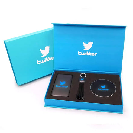 Latest OEM Custom 3-in-1 Gift Set Wireless Charging Power Bank LED Light Logo Graduation Corporate Souvenir Insurance Companies