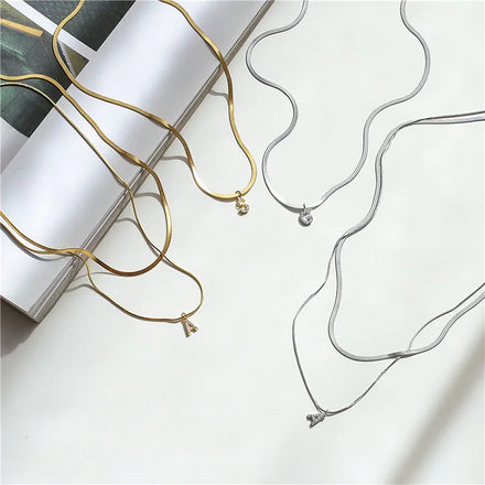 NZ1423 Dainty Gold Plated Alphabet Letter Charm Pendant Necklaces Initial Charm Herringbone Chain Necklace for Women