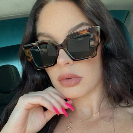 DOISYER Women's Fashion Square Sunglasses Pilot Style Brand Designer Oversized Sun Glasses with UV400 Shades PC Frame Material