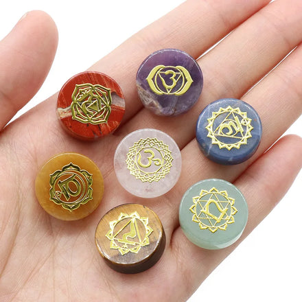 Wholesale Engraved Natural Healing Yoga Meditation Reiki Crystal Gemstone Set 7 Chakra Stone Rune