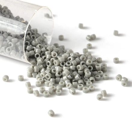 Miyuki Delica Seed Beads for Jewelry Making Wholesale 11/0 Japan Wholesale 1.6mm 2000 Pcs