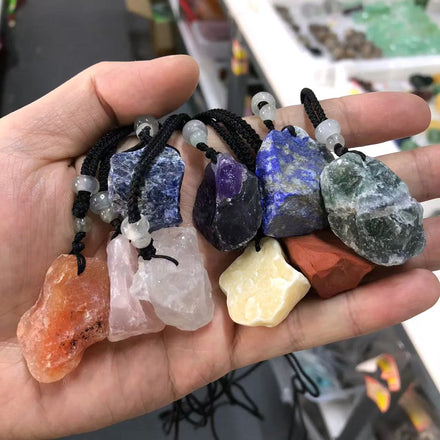 Hot Sale Natural Crystal Raw Stone Rough Pendent Necklace DIY Chakra Pendent With String for Gifts