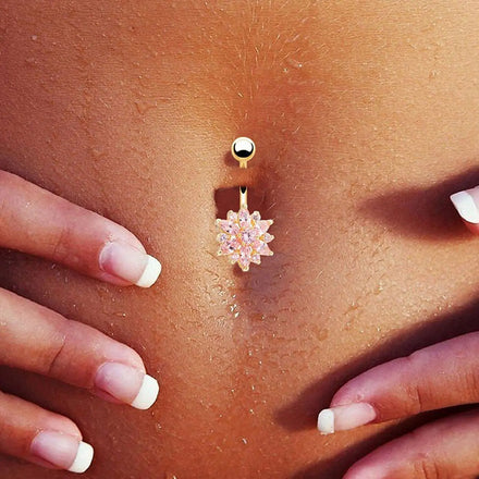 Non Tarnish Gold Plated Stainless Steel Crystal Little Daisy Belly Ring Navel Piercing Jewelry for Women