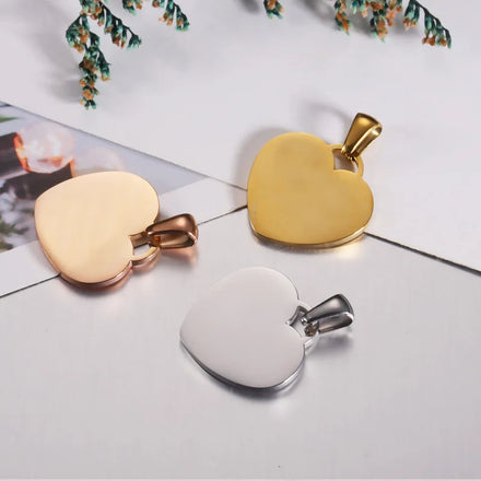 Popular Custom Logo Stainless Steel 18K Gold Plated Fashion Jewelry Heart Pendants Charms
