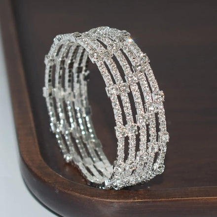 Shiny Multi Row Crystal Bracelet Shiny Four Claw Claw Chain Bracelet for Bride Stage Performance Hand Accessories