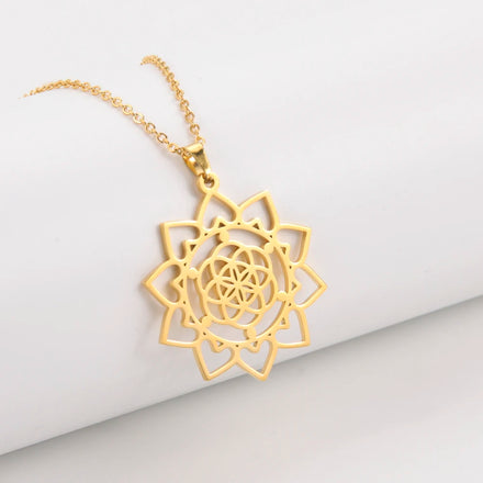 Flower Necklace for Women Stainless Steel Chain Necklace Vintage Sacred Geometry Amulet Jewelry Party Gift
