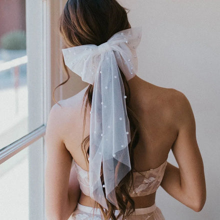 Wholesale Newest Hair Accessories Spring Clip No Damage Mesh Pearls White Bridal Veils Hair Clips for Ladies