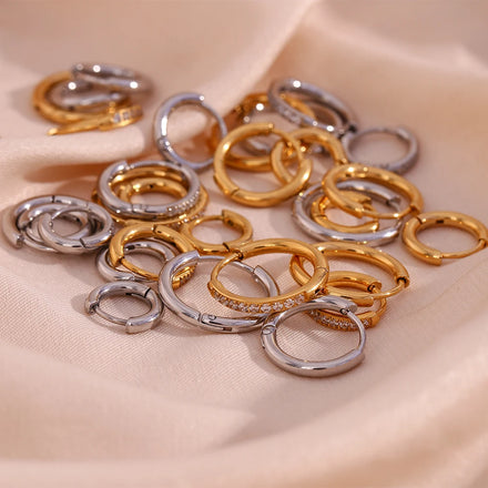 Guarantee Dreamshow Dainty Jewelry 18k Gold Plated Zircon Stainless Steel Huggie Earrings Fashion Earrings Set Wholesale