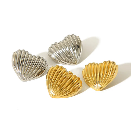Hypoallergenic Jewelry Vertical Stripe Shell Earrings Stainless Steel 18K Gold Heart Shaped Stud Earrings for Women