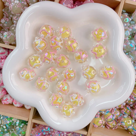 Hot Sale Acrylic Beads Cute Hand Drawn Graffiti Heart Strawberry Cloud Star Round Square Shape Bead for Diy Jewelry Accessories