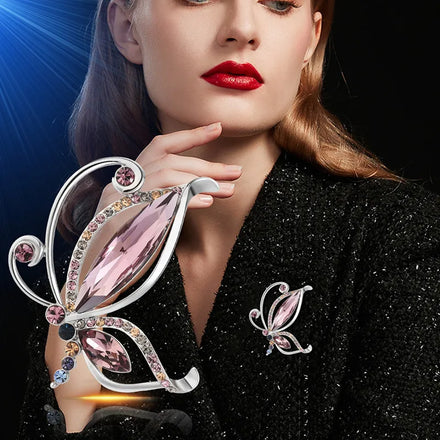 Retro Hollowed Out Diamond Crystal Butterfly Brooch