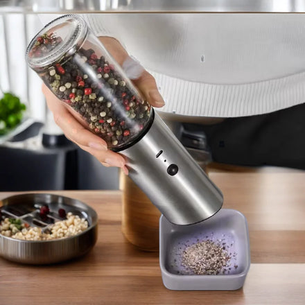 2024 Novelties Rechargeable Stainless Steel Electric Salt and Pepper Mills USB Gravity Automatic Spice Grinder Set