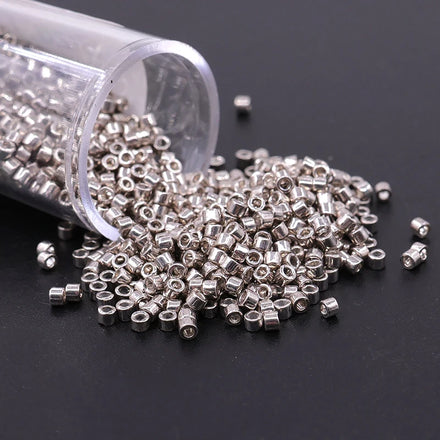 JC Crystal Hot Sales Miyuki Seed Beads 11/0 Delica 10g Package Miyuki Delica 11/0 Seed Beads for Bracelet Diy