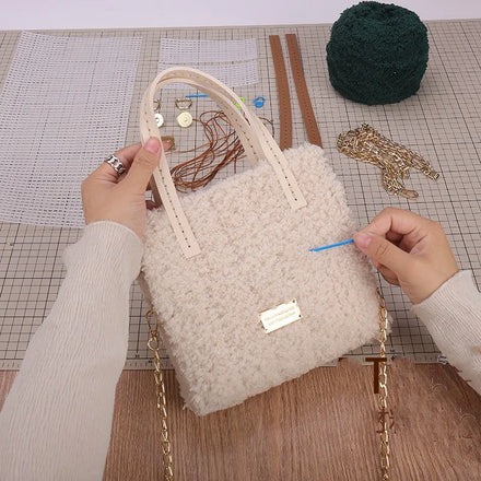 Handmade Woven Bag Making KitPlastic Canvas Sheets Set Hand-Knit Craft Shoulder Bags Kit with Woolen Yarn Materials