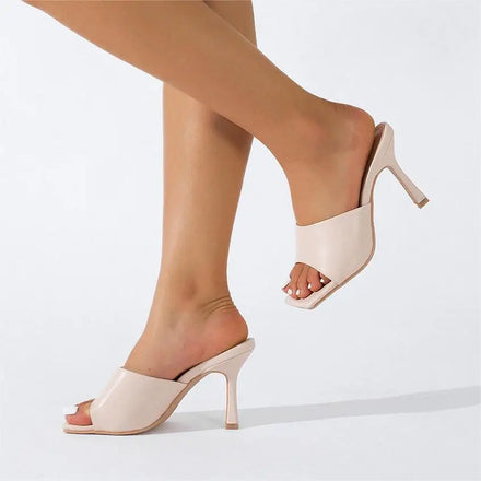 Customized New Fashion Women's Stiletto Heels Summer square Open Toe Sandals for Ladies Outside