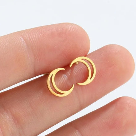 SC Wholesale Simple Gold Silver Plated Earrings Lovely Stainless Steel Earrings Trendy Hollow Moon Stud Earrings for Girls