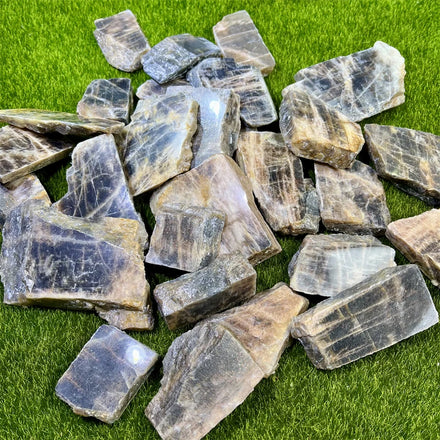2024 Hot Sell Natural Healing Stones Spiritual Crystal Black Sun Stone Rough Stone for Meditation