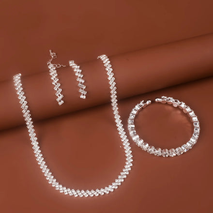 Hot African White Bride Jewelry Set New Fashion Dubai Necklace Set Suitable for Women's Party Wedding Dress Accessories Set