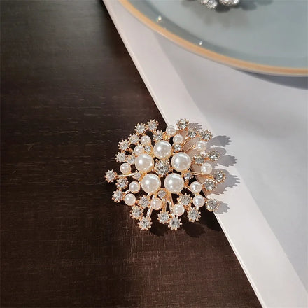 Korean Version High-end Alloy Pearl Snowflake Brooch Flower Rhinestone Brooch