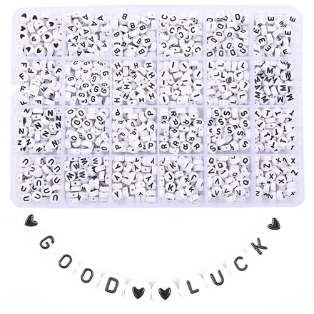 Hot Selling White Acrylic Letter Beads a ToZ Heart Shaped Pattern Beads and Crystal Thread Jewelry Making Bracelet Necklace