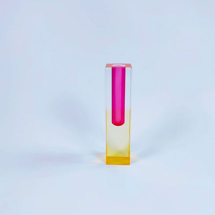 Decorative Modern Square Transparent Acrylic Crystal Vase Tabletop Centerpiece Flower Vase with Customized Color New Year