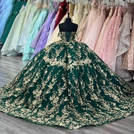Emerald Green Off the Shoulder Ball Gown Gold Floral Appliques Lace Corset Vestidos De 15 Quinceanera Dresses MQ720