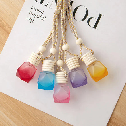 Custom Car Decoration Air Freshener Pendants with 8ml Capacity Hanging Wooden Cover Empty Glass Bottle Screw Cap Sealing Type
