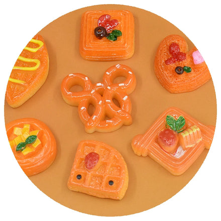 Simulation Bread Resin Flatback Cabochon for Diy Scrapbook Doll House Miniature Foods Hairpin Refrigerator Sticker Decoration