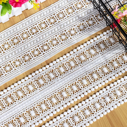 100% Cotton Water-Soluble Embroidered Lace Border Trimming Fabric for Dresses Hats Bags & Home Textiles