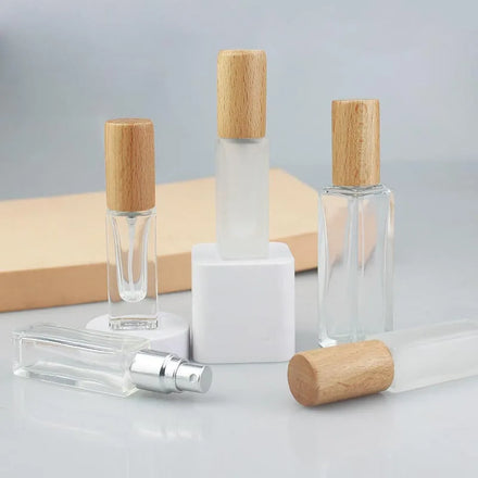 Luxury Empty 3ml 5ml 20ml Square Transparent Frosted Glass Perfume Mist Spray Bottles 10ml with Wooden Cap