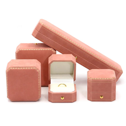 Custom New Designs pink Velvet Ring Earrings Necklace Bracelet Jewelry Packaging Box Jewelry Ring Box