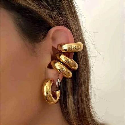 Bulk Stylish Gold Plated Stainless Steel Hollow Vintage Retro Style Light Luxury Women Simple Earrings