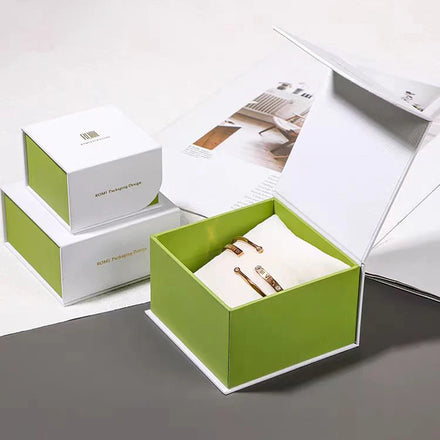 Custom Printed Ceramic Jewelry Display Packaging Box Cardboard Paper with Embossing Matt Lamination & UV Coating Lined Sponge