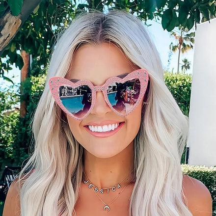 Europe and the United States Fashion New Diamond-set love Sunglasses Personality Trend Color Style Sunglasses Lady