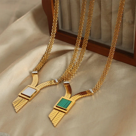 Chic Minimalist Cubic Zirconia Shell Acrylic Y-shaped Pendant Necklace Chunky Woven Gold Plated Stainless Steel Choker Necklace