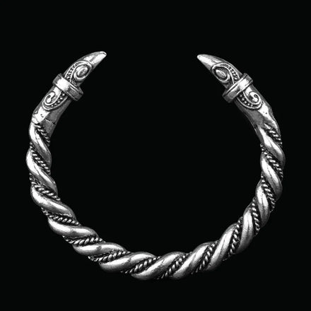 Wholesale Handmade Twisted Opening Cuff Bracelets Bangles Men Personalized Vintage Silver Viking Two Raven Head Bracelet 2026