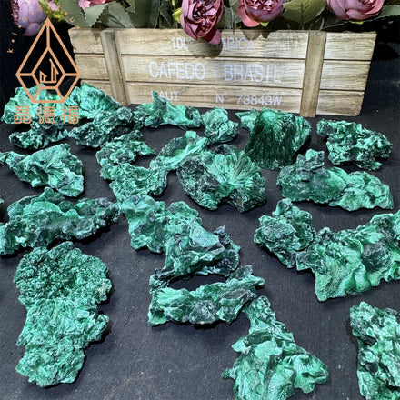 Kindfull Malachite Specimen Natural Crystal Velvet Malachite Specimen for Decoration