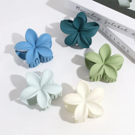 2024 Hot Selling Female Matte Flower Hairgrip Sweet Plastic Flower Hair Claw for Women Girls Claw Clips