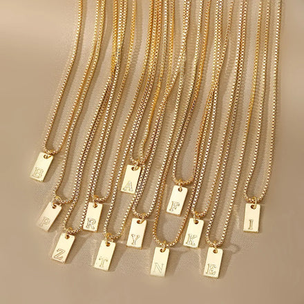 2024 New Fashionable 18K Gold Plated Stainless Steel Letter Necklaces Square Pendants Box Link Chains for Women Jewelry