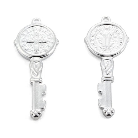 New Fashion Classic Style Jesus Pattern Stainless Steel Pendant Jewelry Accessories & Findings for Everyone DIY Jewelry Making