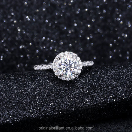 Starsgem Halo Set S925 Sterling Silver Round Shape DEF VVS Moissanite Gemstone Solitaire Engagement Ring