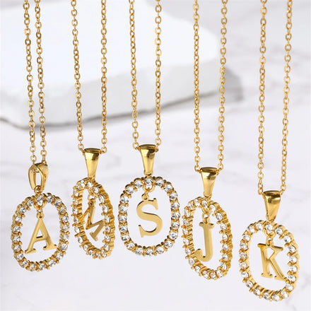 Hot Sale Hollowed Oval 26 Letter Necklace Stainless Steel 18K Gold Plated Initial Letter Pendant Necklace