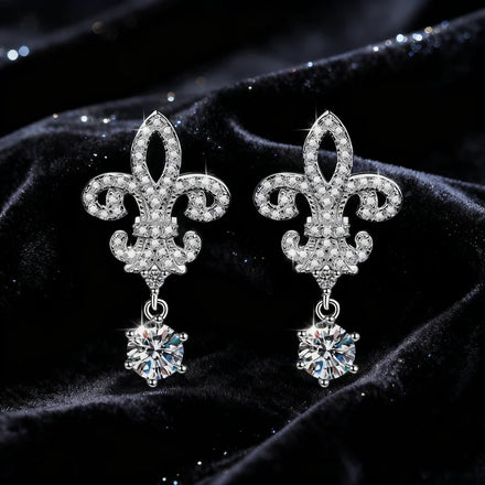 Crown Queen Iris Premium S925 Sterling Silver D Colour Moissanite Diamond Stud Earrings